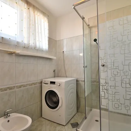 Apartment Nadica *